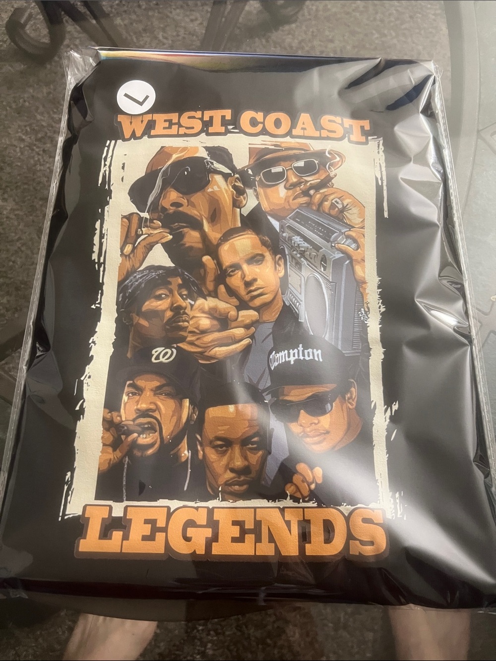 Urban Outfitters Black West Coast Legends Short Sleeve Tee - Picture 3 of 3
